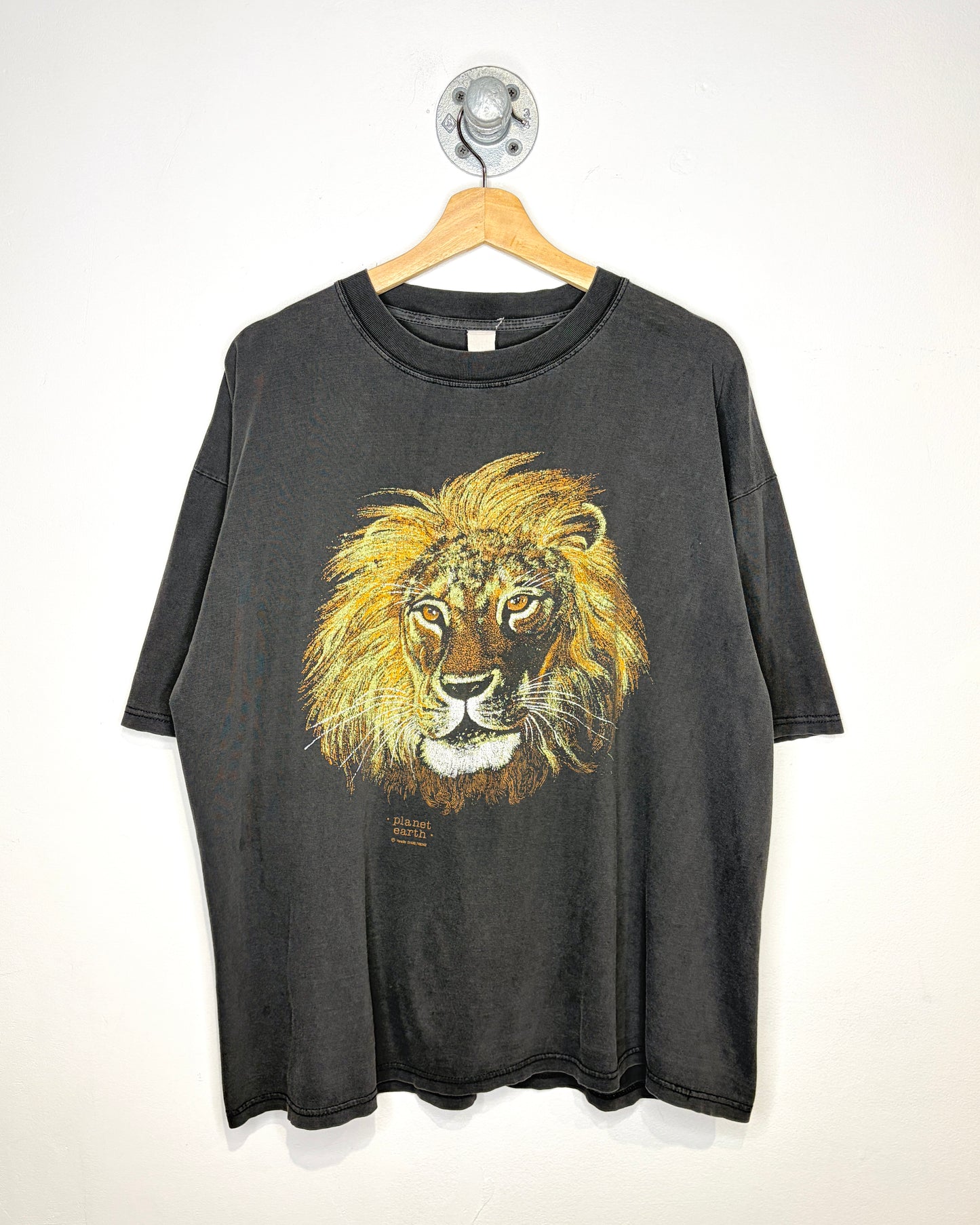 Vintage 90s Lion Planet Earth Thin Faded Black Tee Shirt
