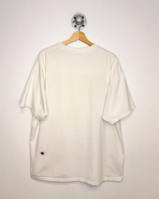 Vintage 1995 Taz Wild Six Flags White Tee Shirt