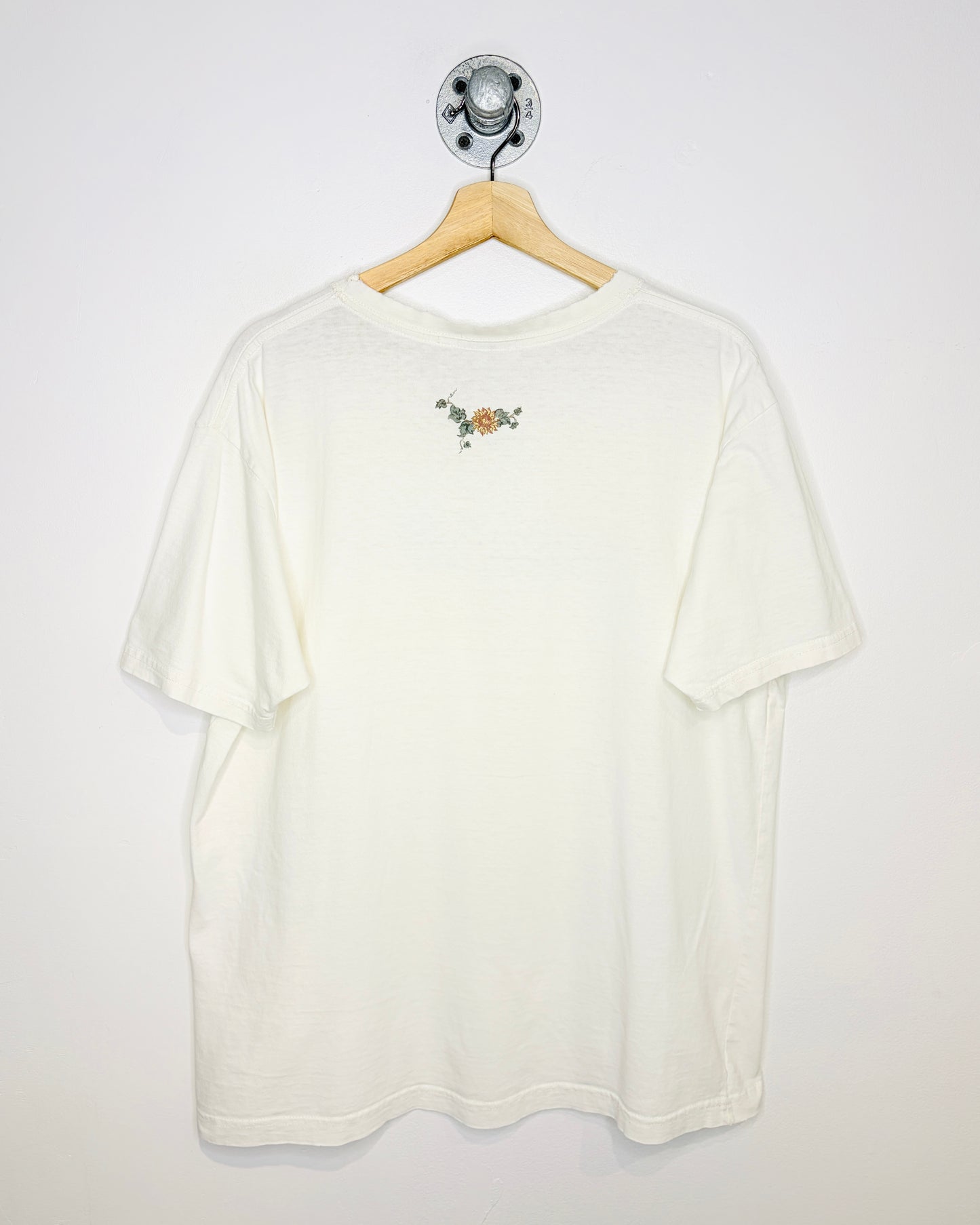 Vintage Northern Reflections Floral Print Distressed White Tee Shirt