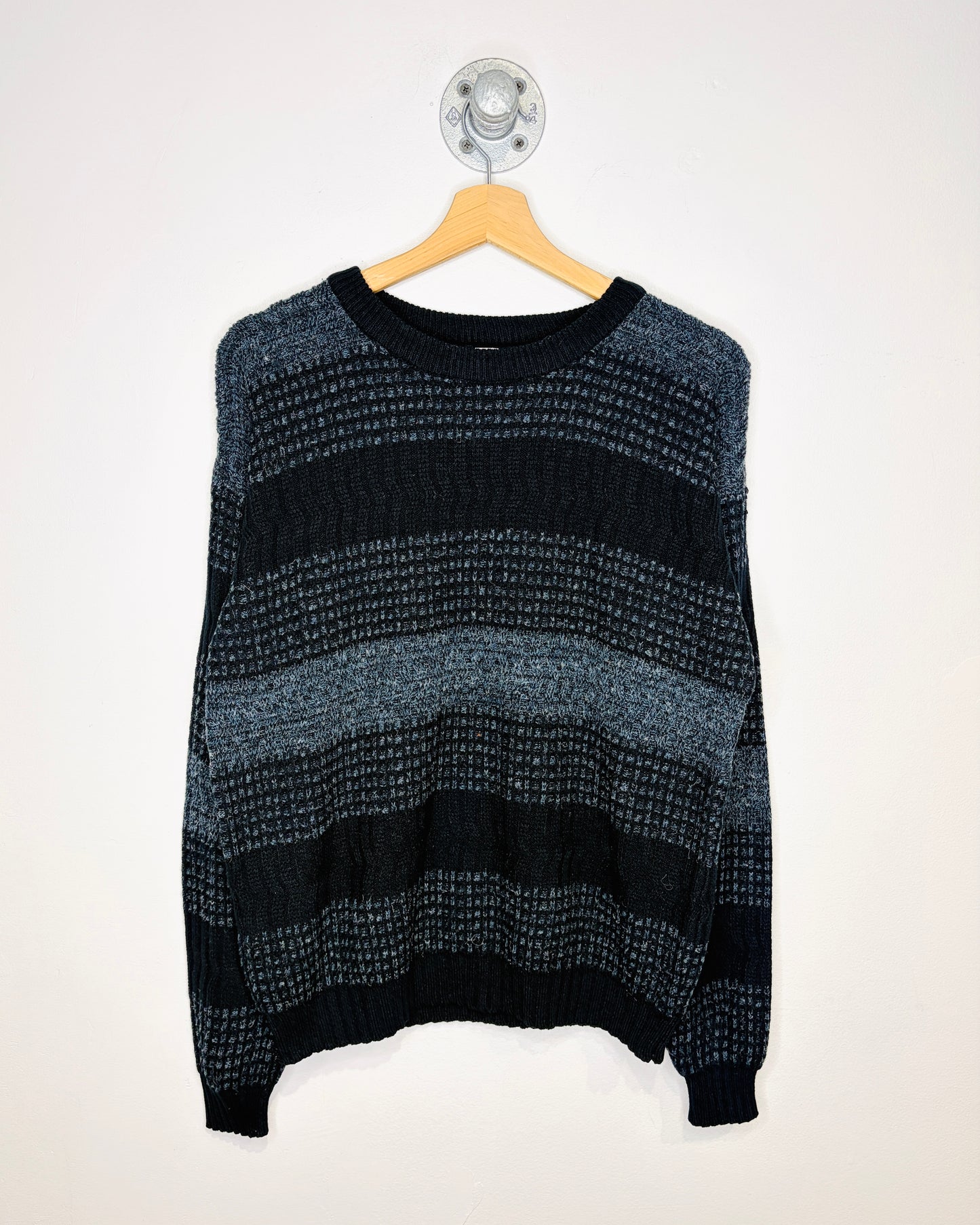 Vintage 1990s Brad Richard Blue Patterned Acrylic Blend Sweater
