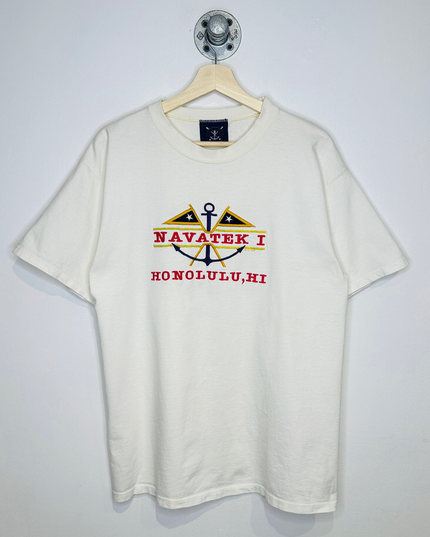 Vintage 1992 Honolulu Embroidered Tee Shirt