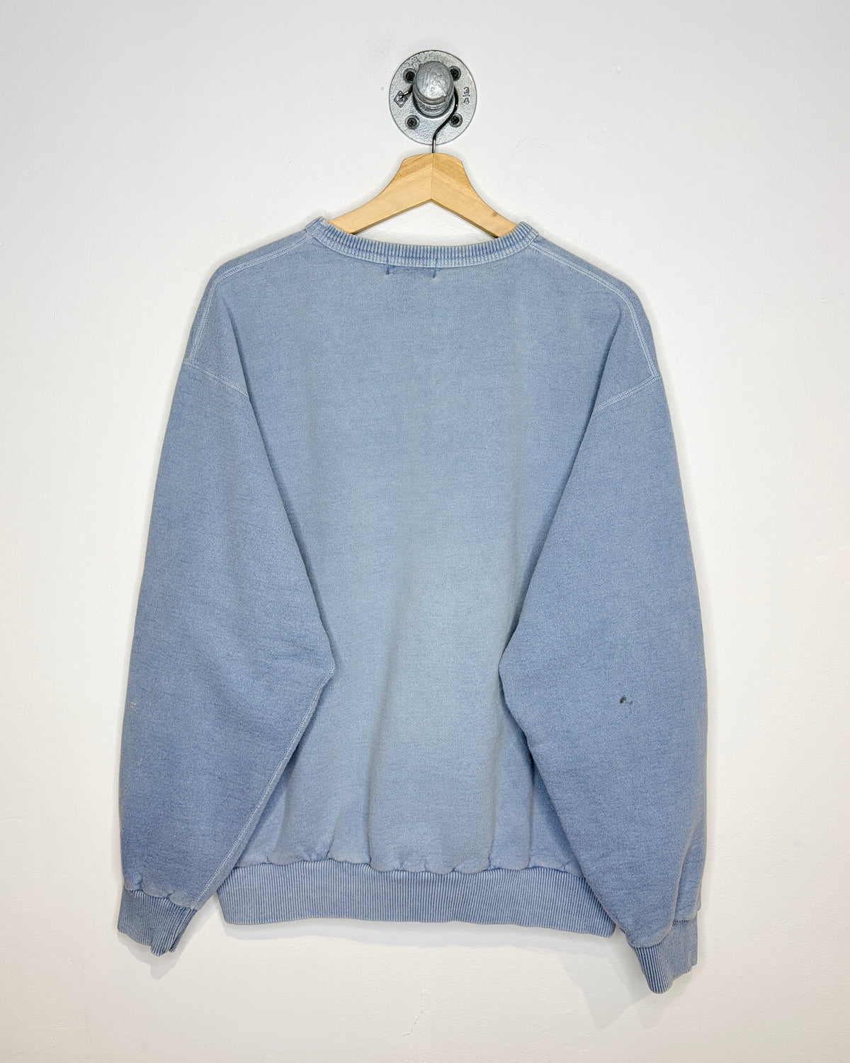 Vintage 90s Lee Valley Faded Powder Blue Heavyweight Crewneck Sweatshirt