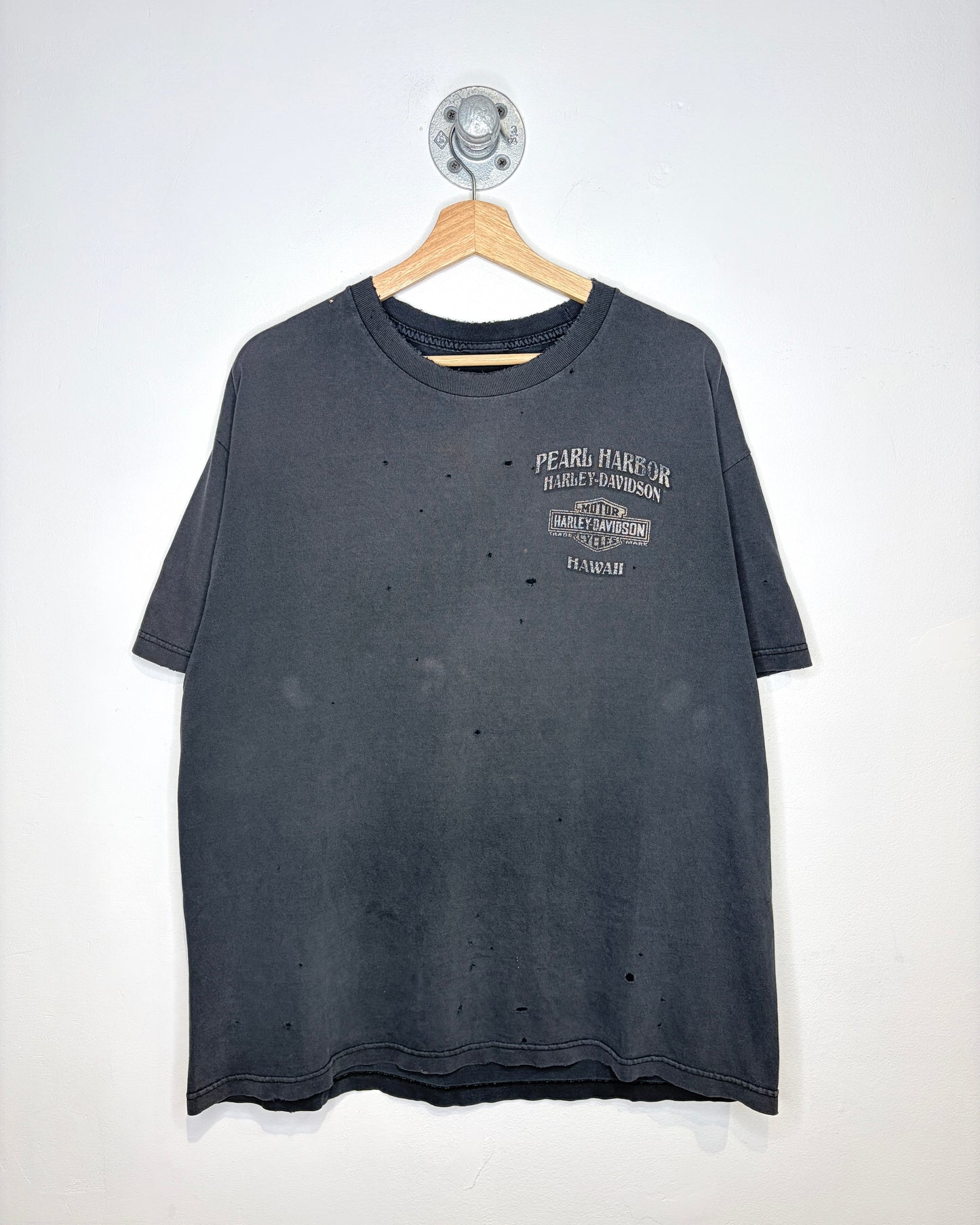 Harley-Davidson Pearl Harbour Hawaii Distressed Black Tee Shirt