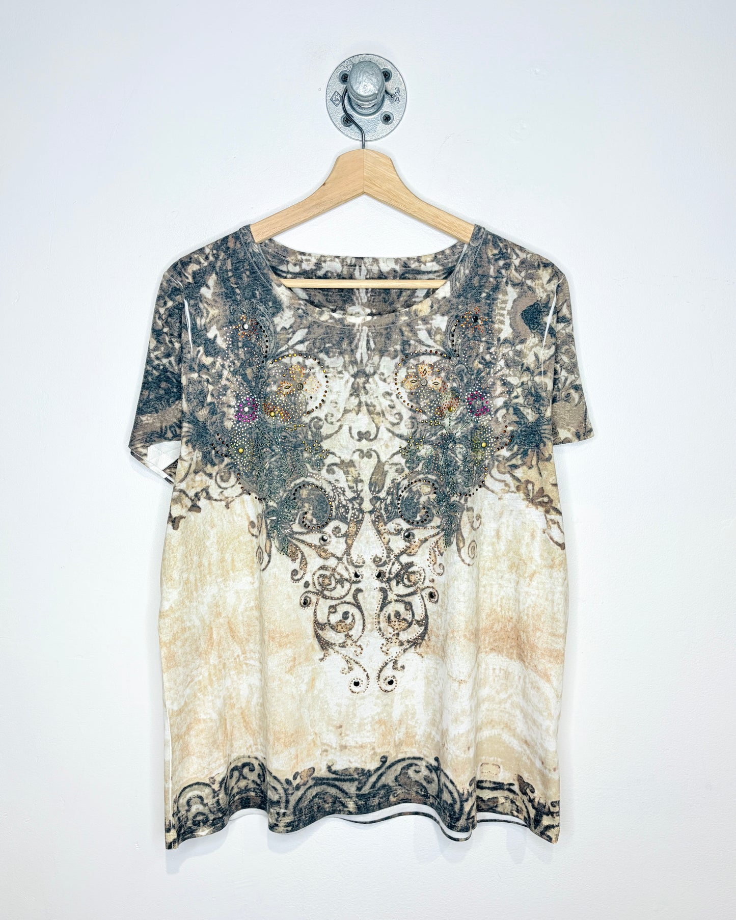 Vintage Y2K Women’s Bedazzled Earth Tone Tee Shirt