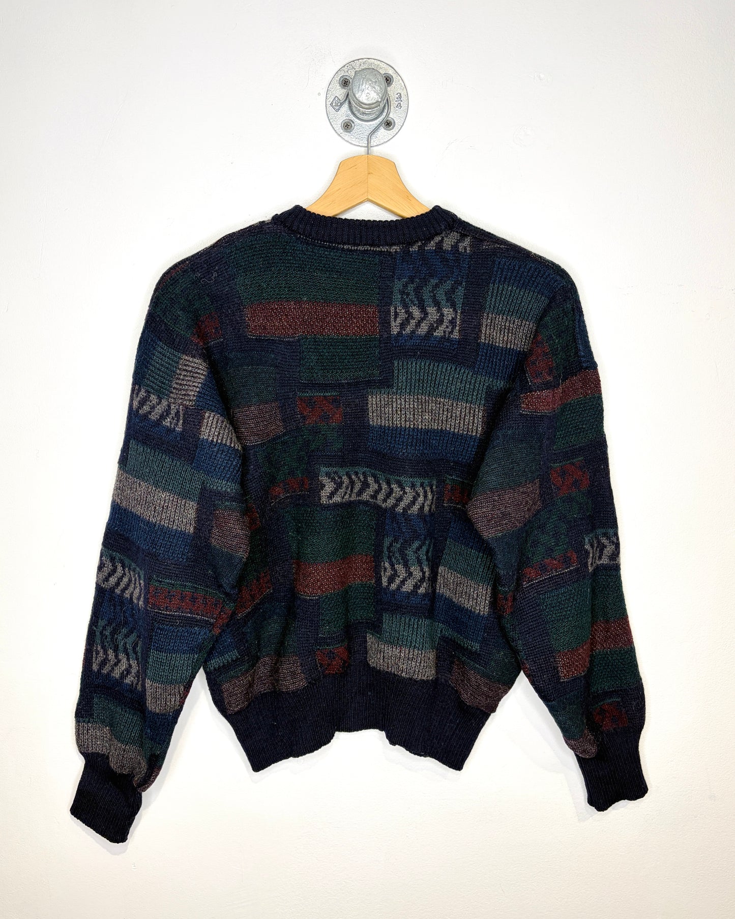 Vintage 90s Navy Blue & Dark Red Patterned Sweater