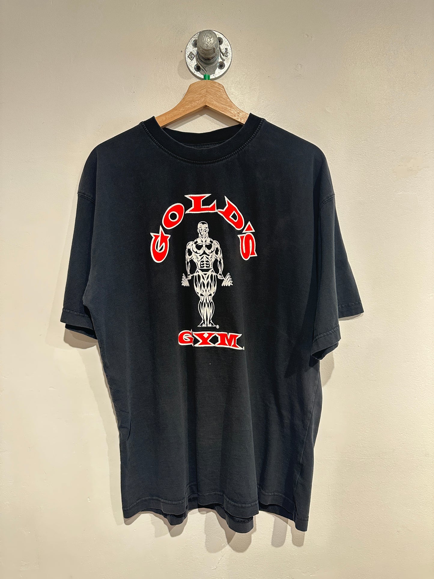 2000s Gold’s Gym Black Tee Shirt