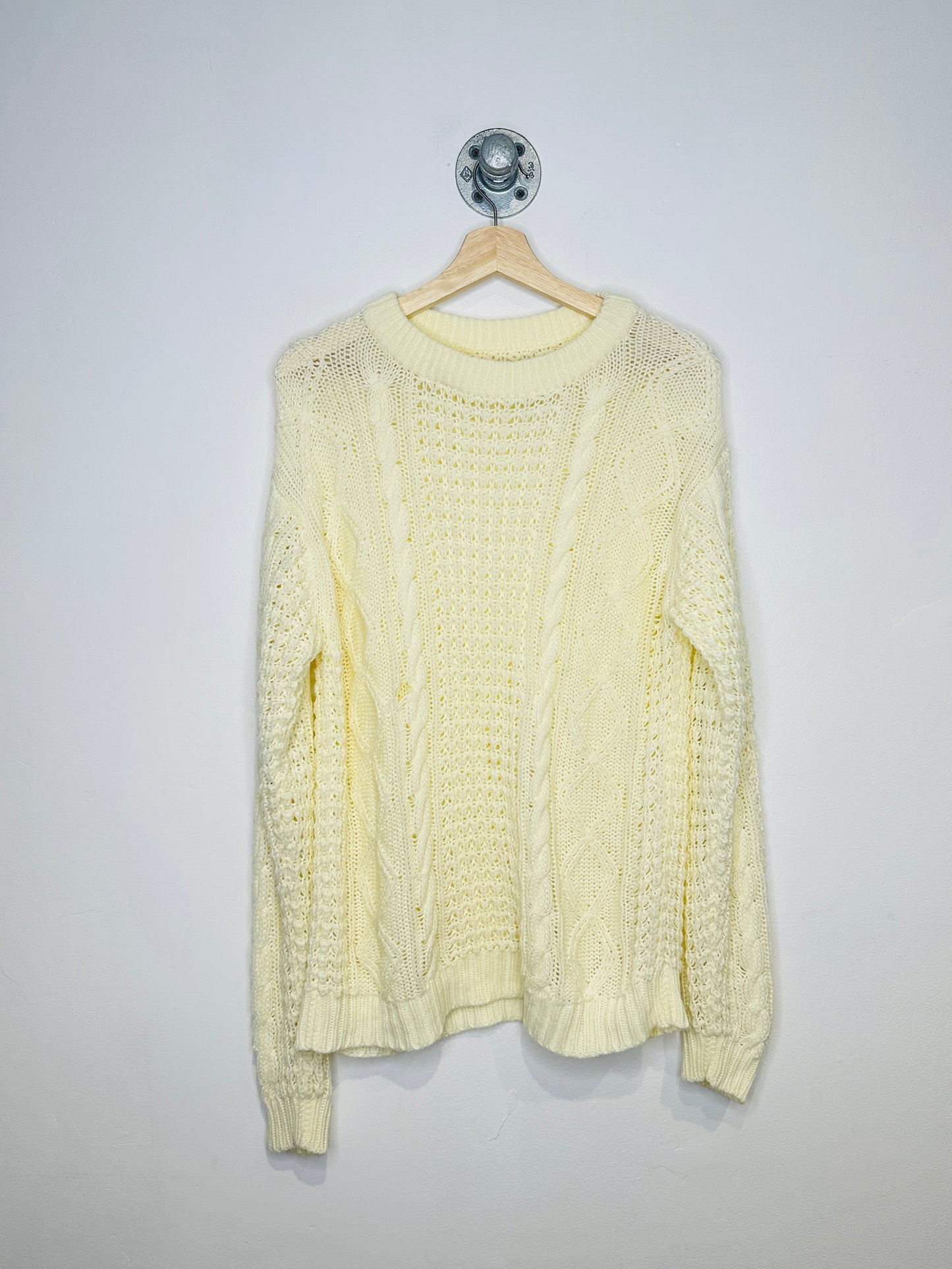 Vintage 1970s Cream Cable Knit Acrylic Sweater