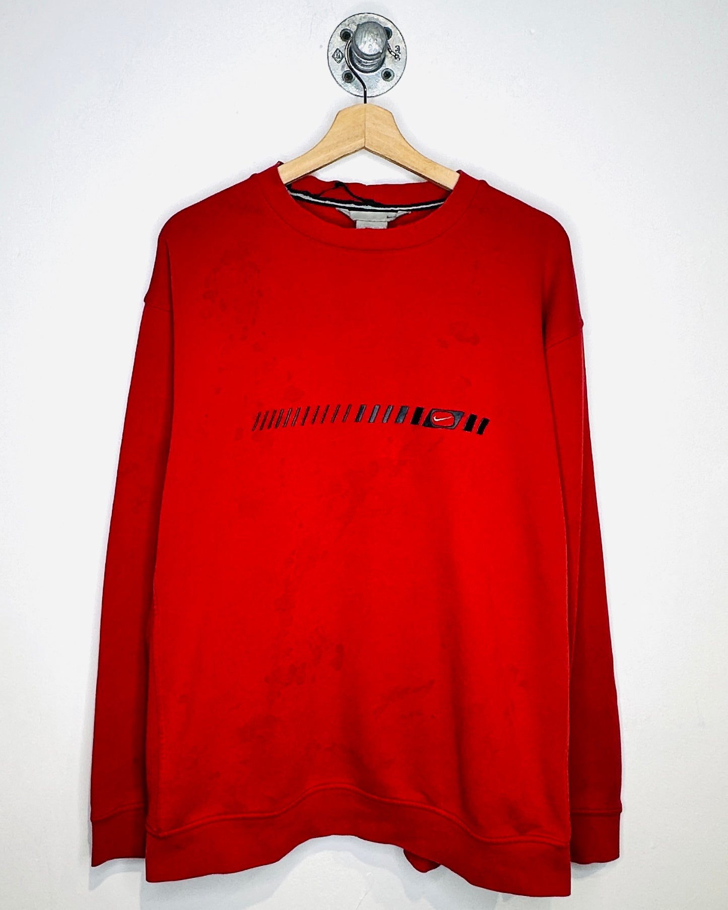 2000s Embroidered Nike Swoosh Red Crewneck Sweatshirt