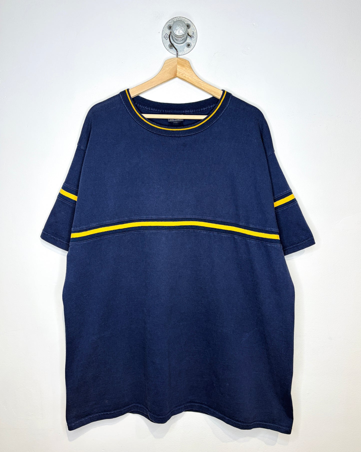 Vintage 2000s Route 66 Navy & Yellow Basic Tee Shirt