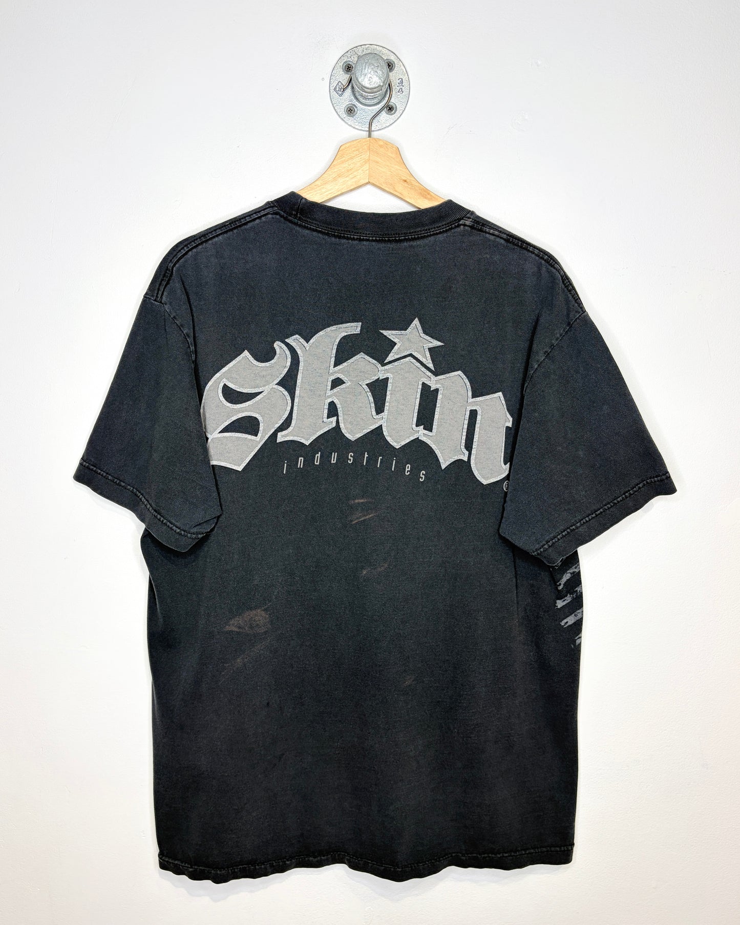 Vintage 2000s Skin Industries Skull Graphic Faded Black Tee Shirt