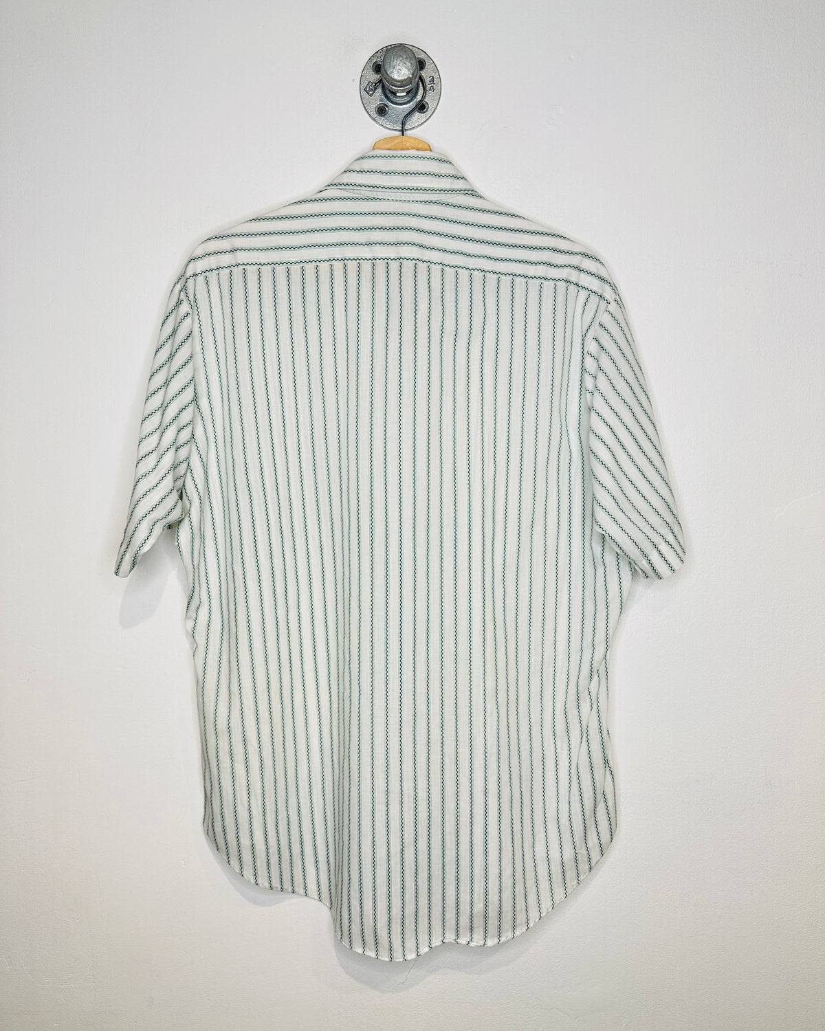 Vintage 1970s Sears The Men’s Store Green And White Combed Cotton Short Sleeve Button Up