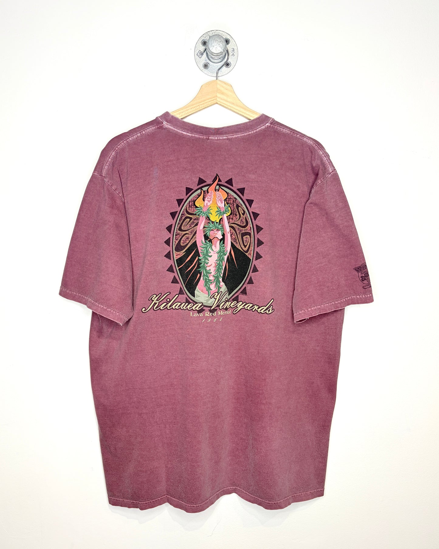 2000s Kilauea Vineyards Hawaii Faded Maroon Tee Shirt