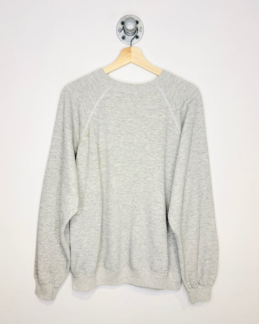 Vintage 80s These We Remember These We Forget! W. W. II Korea Vietnam Grey Crewneck Sweatshirt