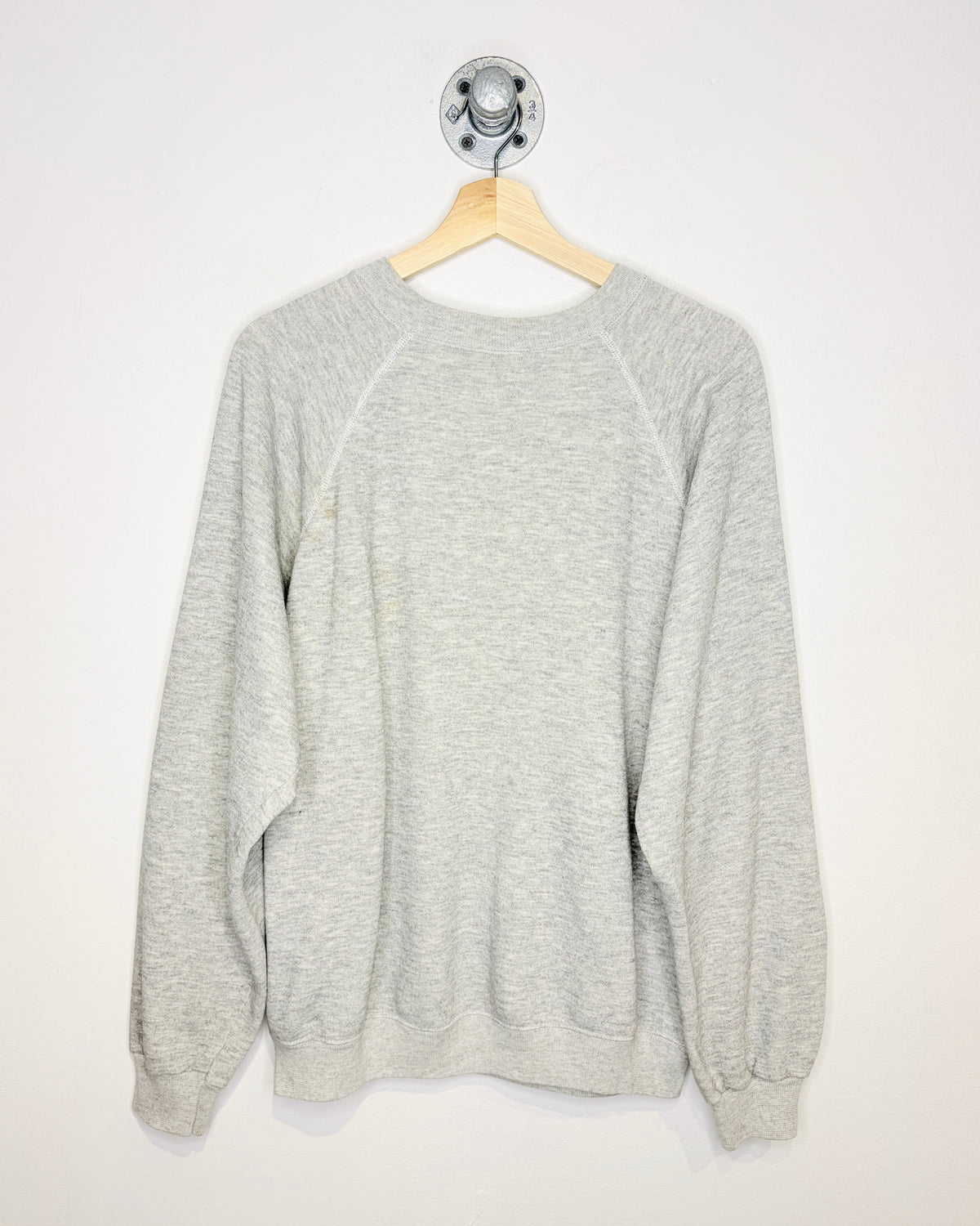 Vintage 80s These We Remember These We Forget! W. W. II Korea Vietnam Grey Crewneck Sweatshirt