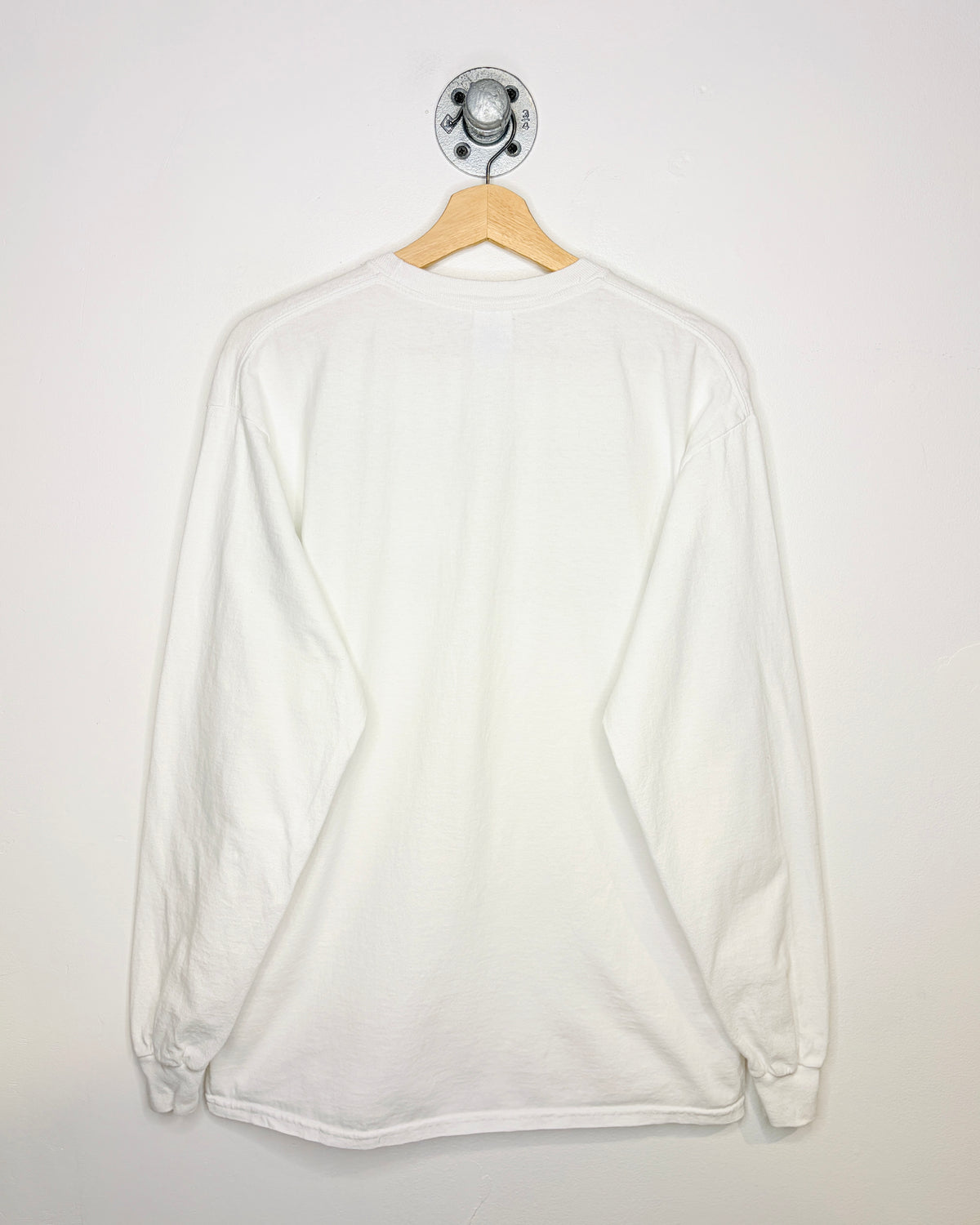 2000s “That Big Eh?” White Fishing Longsleeve Shirt