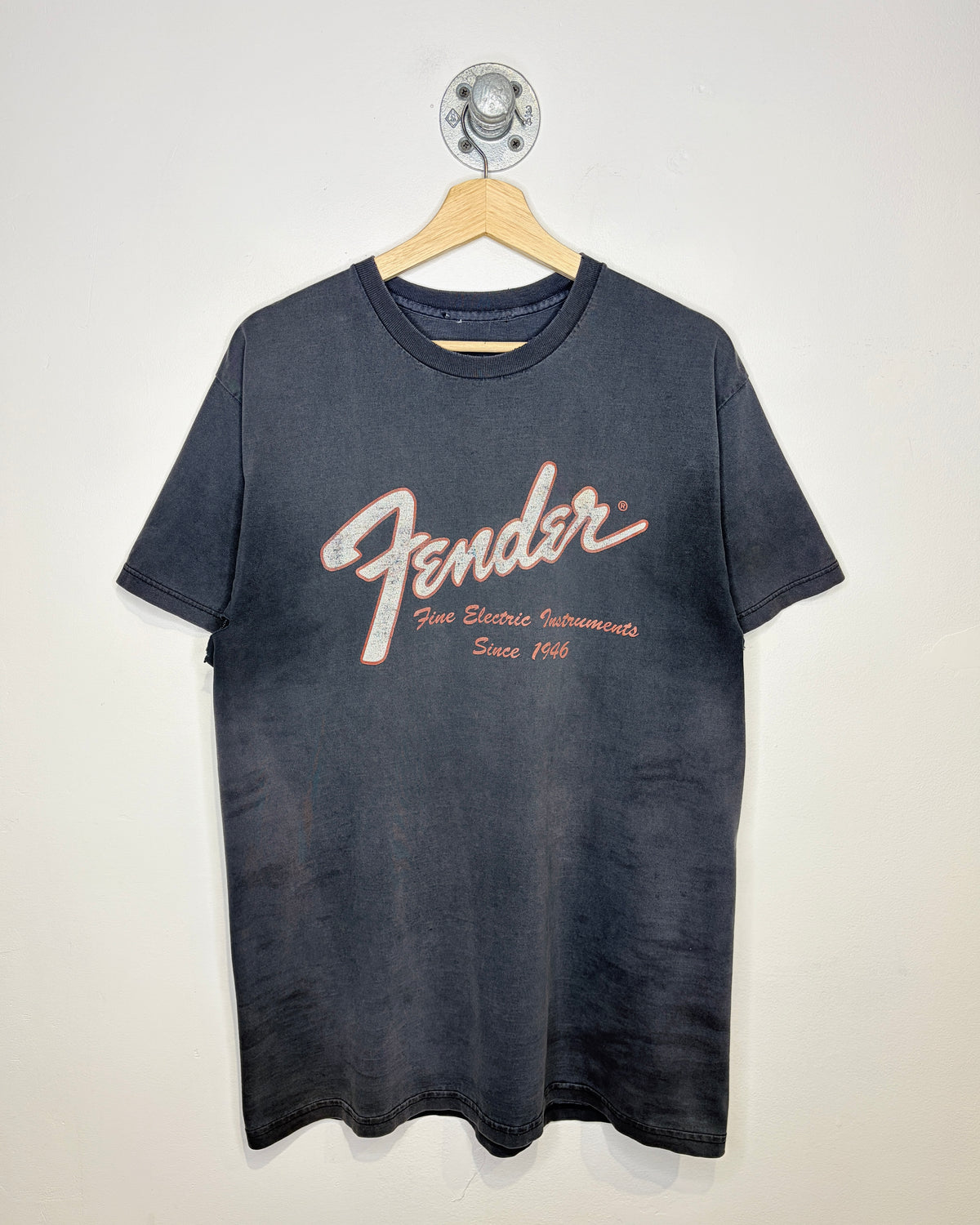 Vintage 90s/00s Fender Guitars Faded & Distressed Black Tee Shirt